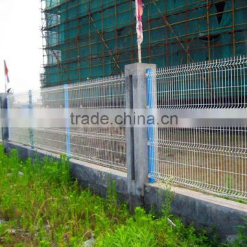 4x4 pvc coated wire mesh fence for cattle mesh fence
