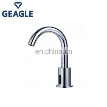 Kitchen Deck Mounted communal facilities funeral parlour sensor faucet