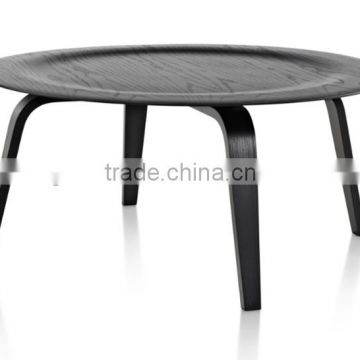 classic style woden coffee table