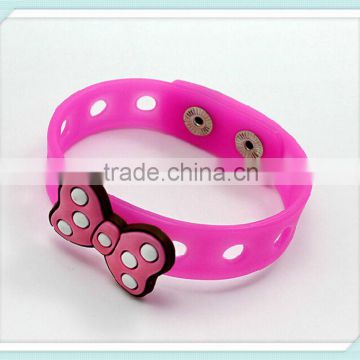 adjustable silicone rubber wristband with diy charm