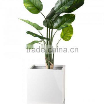 simply design light weight glazed white pot planter