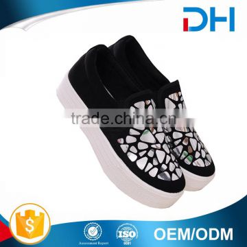 Latest cheap canvas shoe women walking shoes from china factory