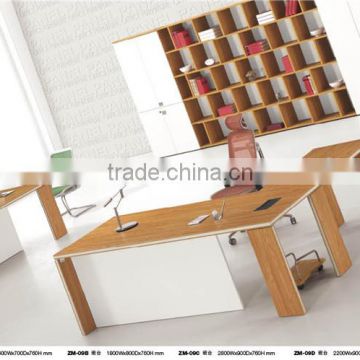 Modern office table design for manager use