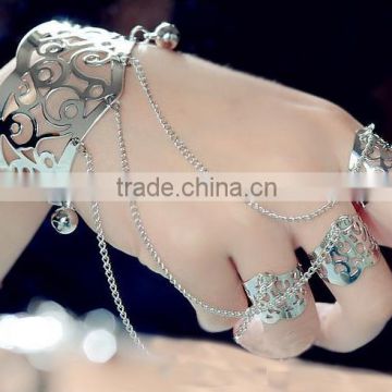 Gothic hand ring bracelet Exaggerated hollow three finger ring hand chain bracelet
