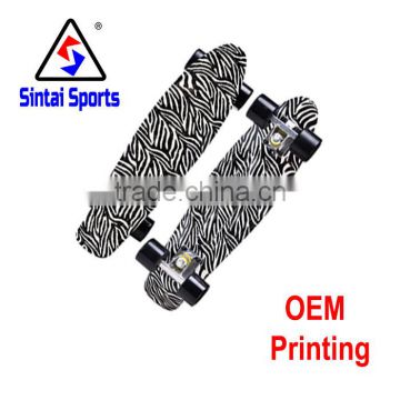 2017 new OEM printing design mini fish skateboard