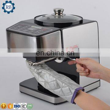hot and cold pressing home use small edible oil expelling machine/oil expeller press
