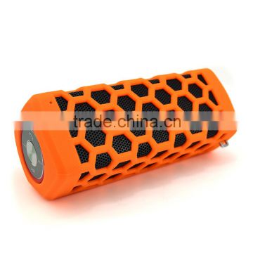 OEM Custom Color Waterproof Silicone Case Bluetooth Waterproof Speaker with Emergency Power Bank--RS777