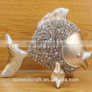 Resin fish decoration with rose pattern