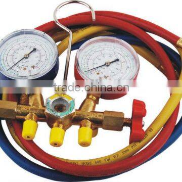 refrigerant pressure gauge with six air inlets
