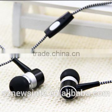Fiber Cloth Line 3.5mm Plug In-ear Stereo Metal In-ear Earbuds Headphones for iPhone mobile phone