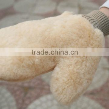 Best selling two side pure sheepskin wash mitt for car care China supplier