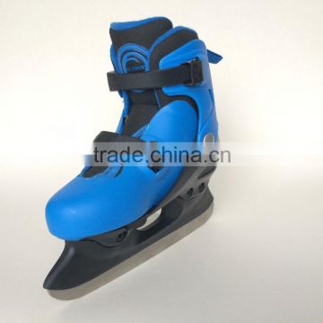 Selling weel ice skate shoes