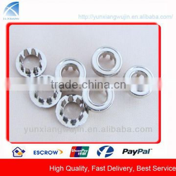 CD5990 Small Decorative Metal Garment Eyelets