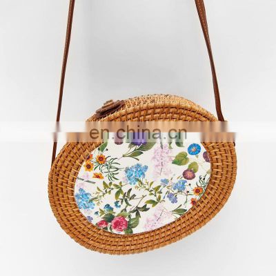 New Design Hot Sale Natural rattan bag front circle in white fabric with flowers