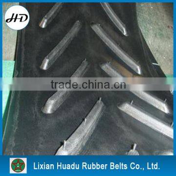 Chevron pattern black rubber conveyor belt