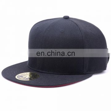 Character style and plain pattern cap