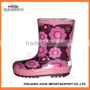 2014 last cute pink kids rubber shoes for rainy days