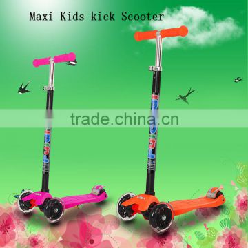 Strong quality maxi 21st scooter with 2 front wheels for teenagers