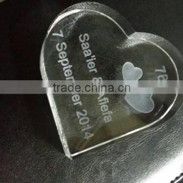 2016 Wholesale heart shape love crystal paperweight with personal characters