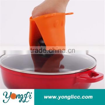 Heat Resistant Grill Gloves Silicone Microwave Pot Holder