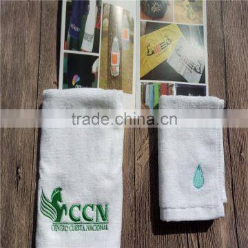 China hot sale microfiber sport towel with embroidered logo