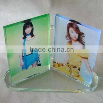 Glass cube crystal frame