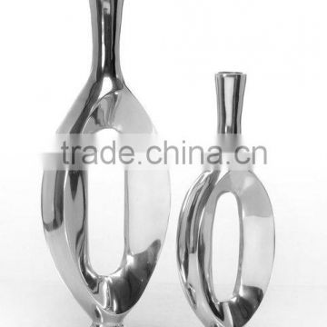 Home Decor tall metal vases in Aluminium With Shiny Polish