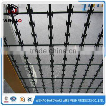 BTO22 pvc coated Welded Typed Razor Barbed Wire Mesh