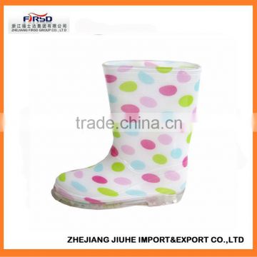 2014 lovely kids pvc raon boots with colorful dots pattern