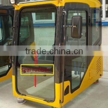 Supply PC-7 excavator seal rubber between up and bottom windshild for tkomatsu