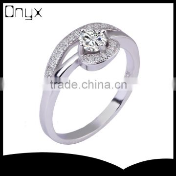 925 sterling silver 4 fingers prong setting diamond ring with white zircon