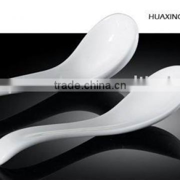 H7202 chaozhou factory produce oem odm white porcelain spoon