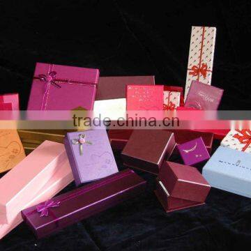 Various Color Custom Gifts Paper Boxe