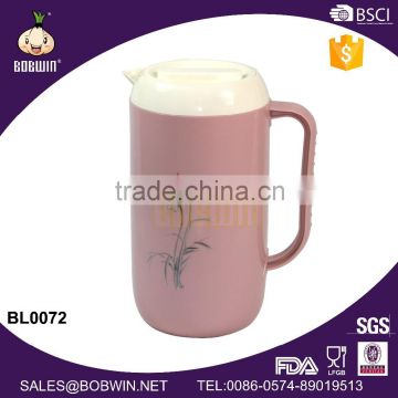 insulated water jug with lid