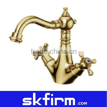 Goose Type Double Handles Golden Faucet