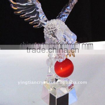 Luxurious crystal eagle