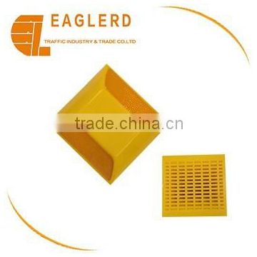 High strength reflective Plastic Road Stud for Roadway Safety