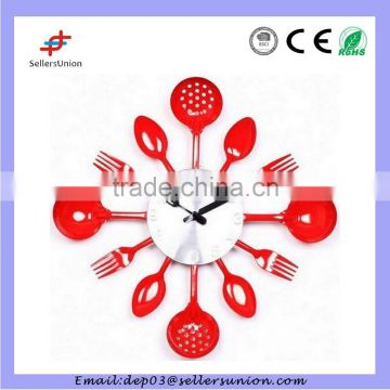 2015 Kitchen Design Creative Wall Clock With Plastic Fork And Spoon