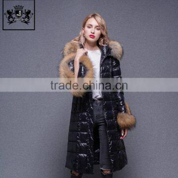 2017 Italian beautiful design fashion pattern goose down jacket women with big fur collar and cuff