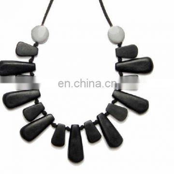 2013 wholesale fashion resin necklaces