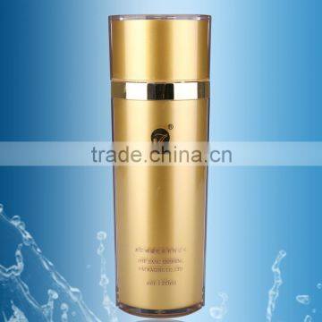 Eye-shaped cosmetic lotion pump bottle for personal care