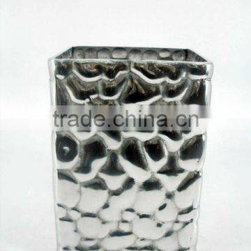 VASE CAST ALUMINUM POLISHED