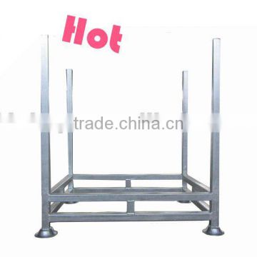Hot dip galvanized steel pallet with removable post