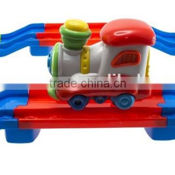 hot new for 2015 china supplier wholesale Colorful Tracks Train Set with Light and Sound, Goes around on its own