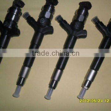 professional injector for Mitsubishi 1465A041/1465A2Original Denso injector 095000-5600, Denso fuel injector