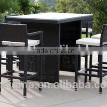 2017 Trade Assurance Hot Sale Outdoor PE Rattan royal design dining table sets