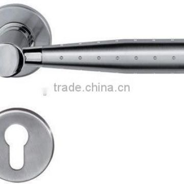 2016 new fashionable door handle stainless steel with good quality