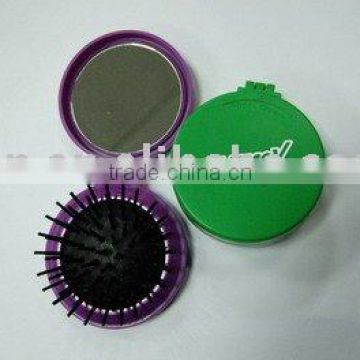 sewing kit with makeup mirror