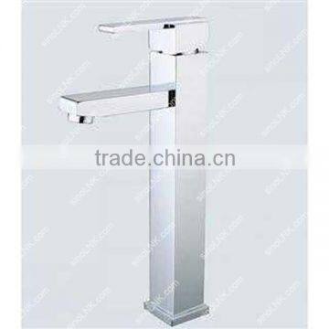 Chrome brass basin faucet Model: 00103