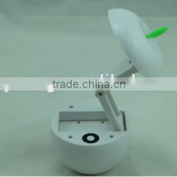 Rechargeable Retractable apple reading lamp and desk light